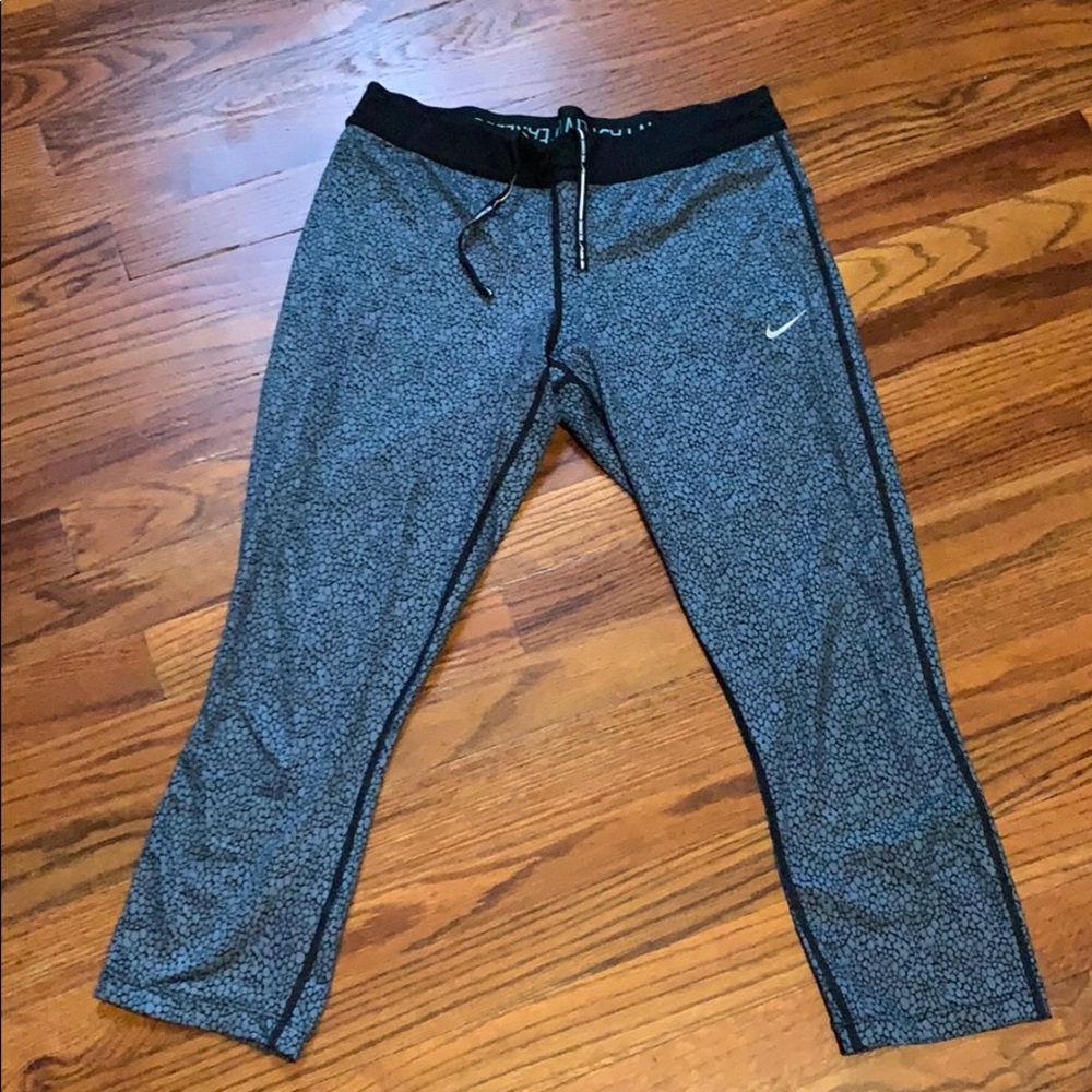 Nike Dri-Fit capri leggings